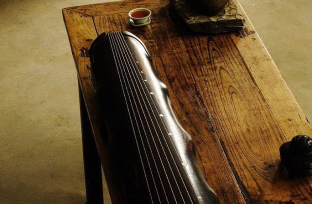 高雄市古琴蕴含的传统文化，一把古琴制备出来要两年的时间